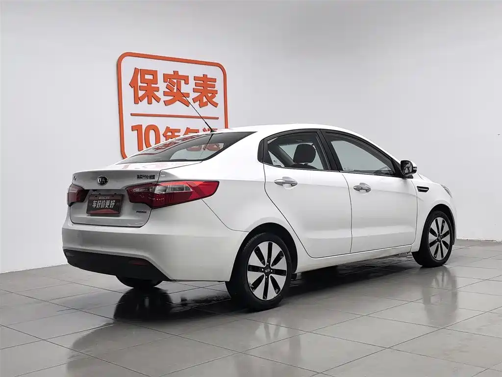 Kia K2 2012 Sedan 1.6L AT Premium Commemorative Edition фото 2