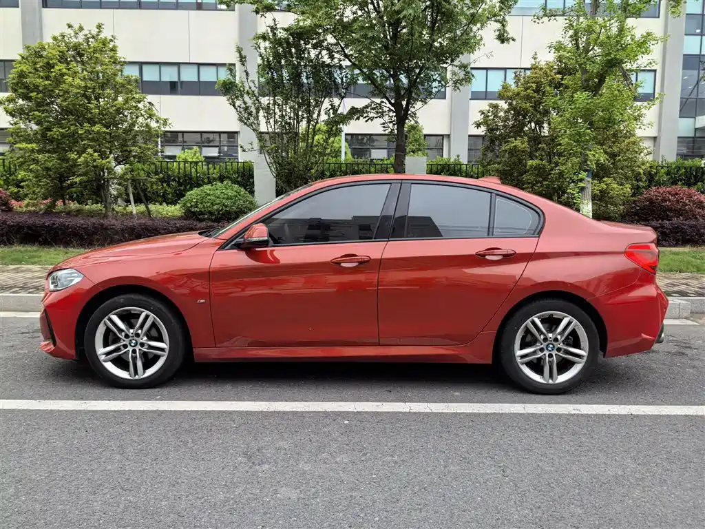 BMW 1 Series 2020 Model 120i M Sport Package фото 24