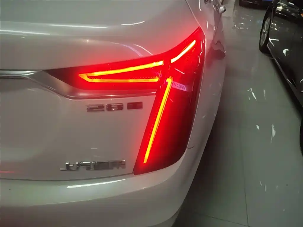 Cadillac CT6 2021 28T Fashion фото 8