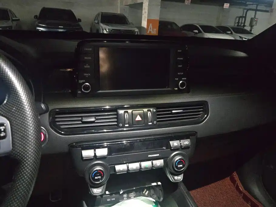 Kia KX7 2017 2017 2.0T Automatic 4WD DLX 7-Seater