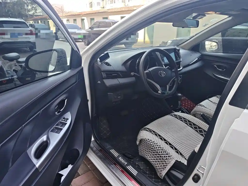 Toyota YARiS L Zhi Xuan 2017 1.5G CVT Speed Sunroof Upgrade Edition фото 14