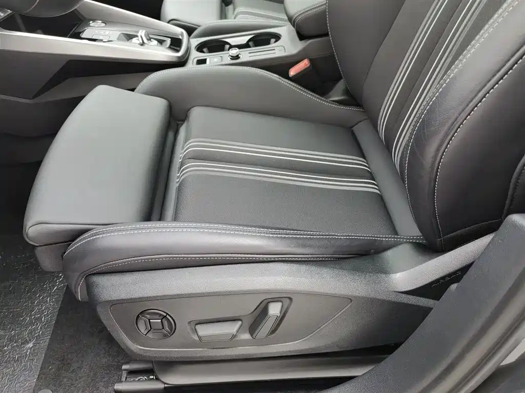 Audi A3 2024 Model A3L Limousine 35 TFSI Fashion Sport фото 20