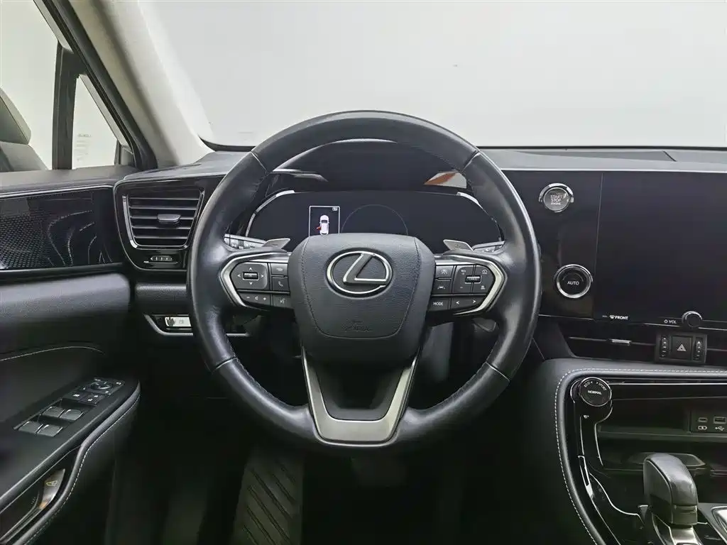Lexus NX 2022 260 FWD Innovation Edition фото 11