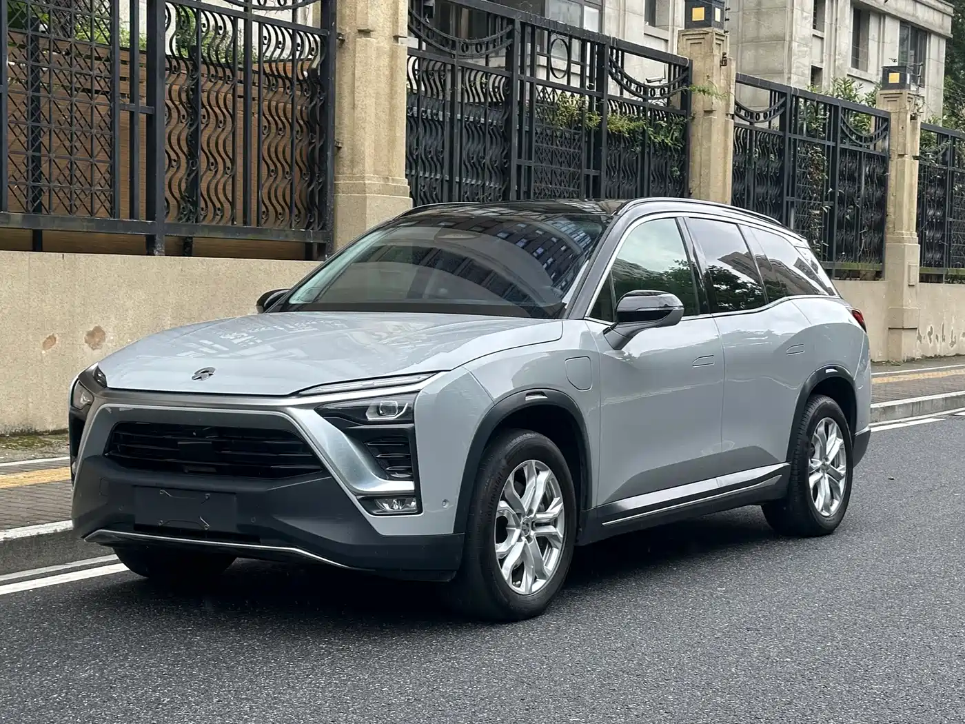 NIO ES8 2019 2018 355KM Standard 6-Seater