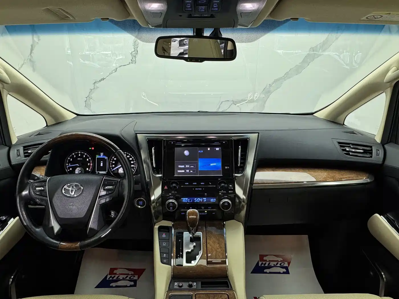 Toyota Alphard 2018 3.5L Premium фото 8