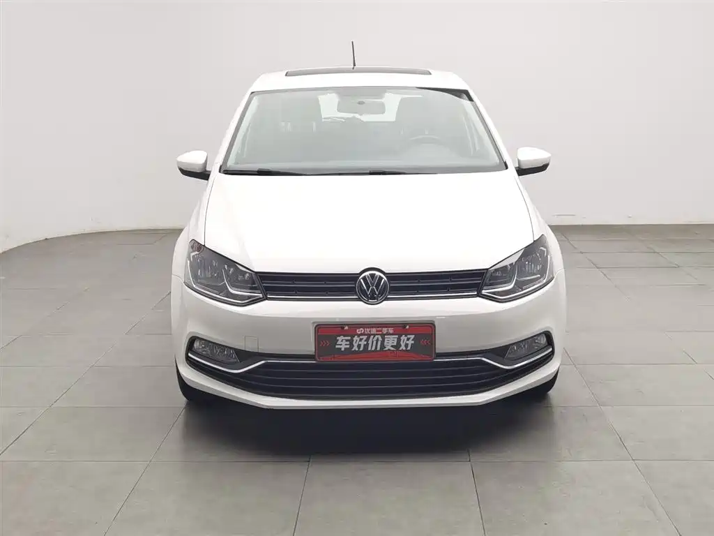 Volkswagen Polo 2016 1.6L Automatic Comfort фото 3