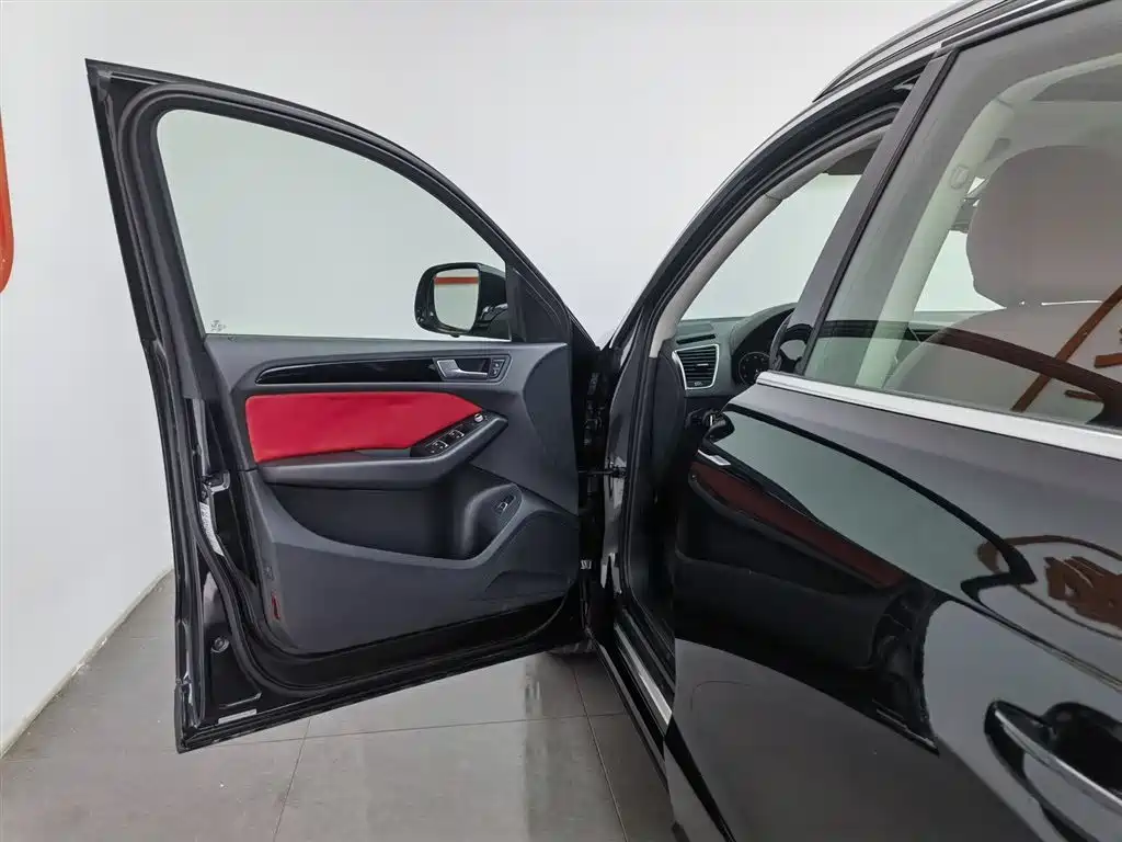 Audi Q5 2015 40 TFSI Progressive фото 8