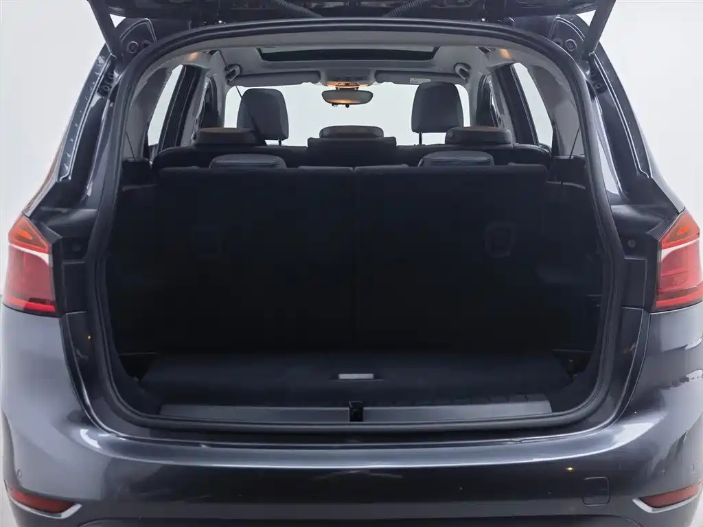 BMW 2 Series Gran Tourer 2018 220i Luxury Line фото 16