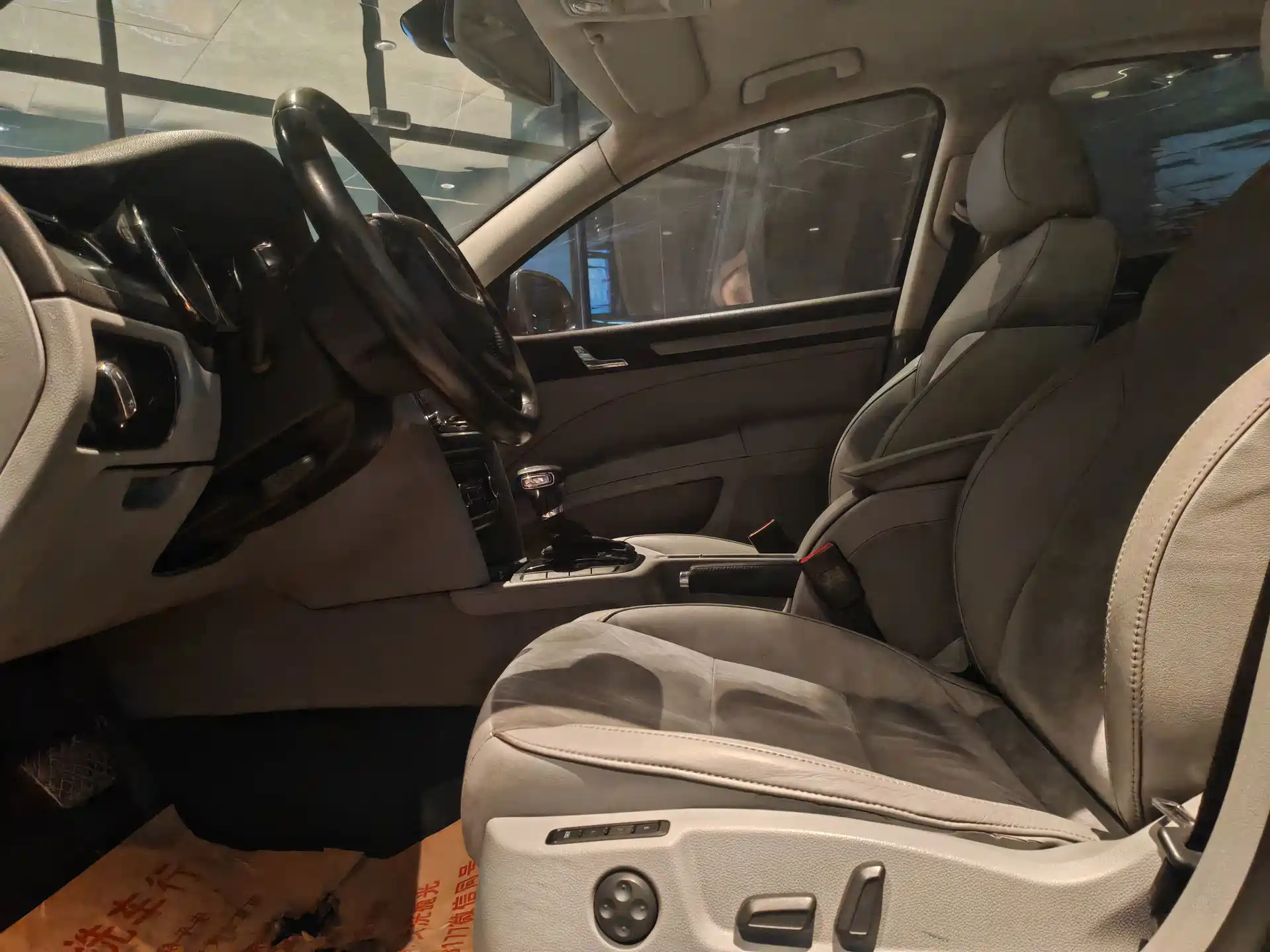 Фото 34 - Škoda Superb