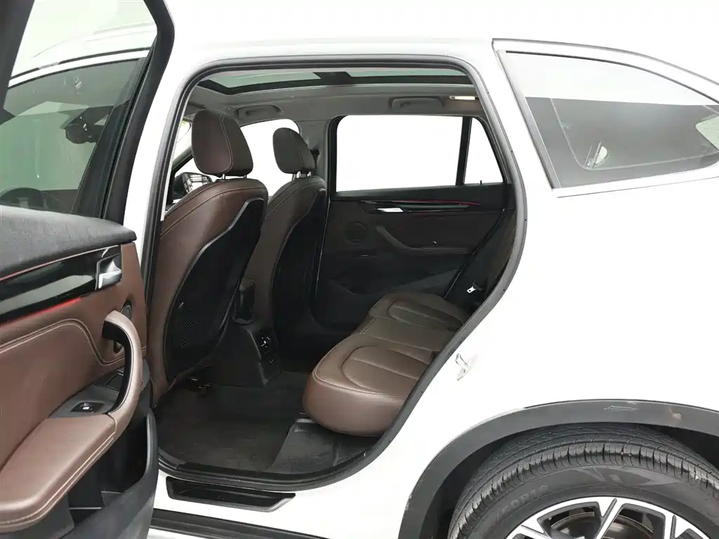 BMW X1 2020 sDrive20Li Premium Edition фото 14