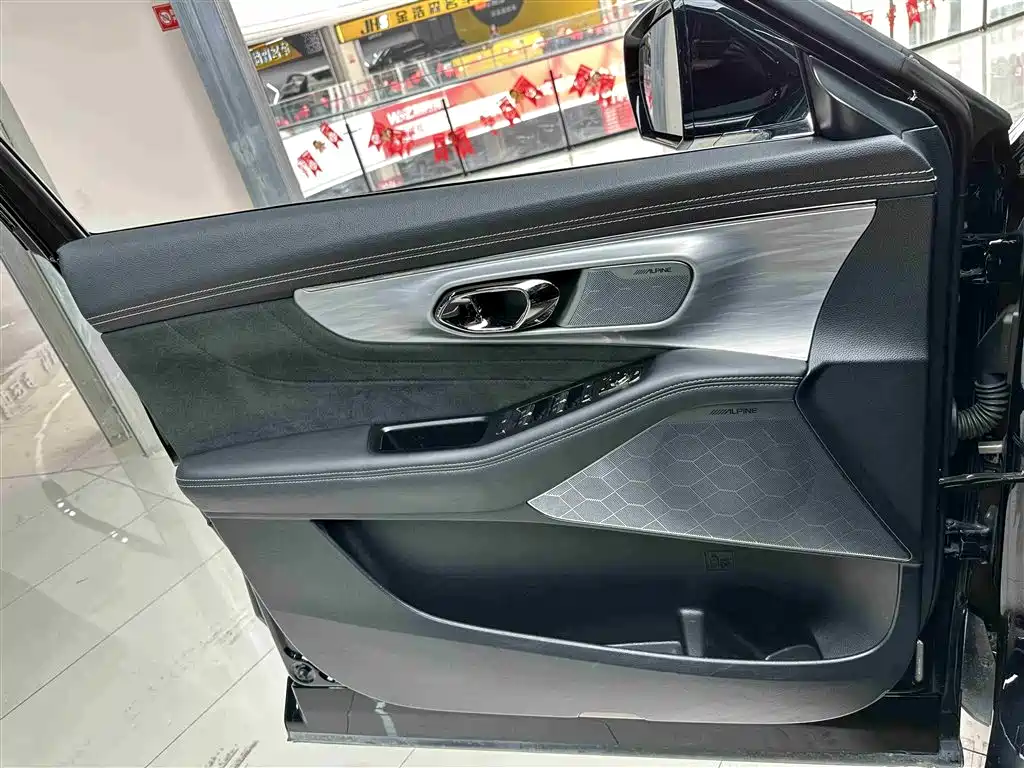GAC Trumpchi Trumpchi GS8 2022 Hybrid Series 2.0TM 4WD Premium Edition (7-Seater) фото 16