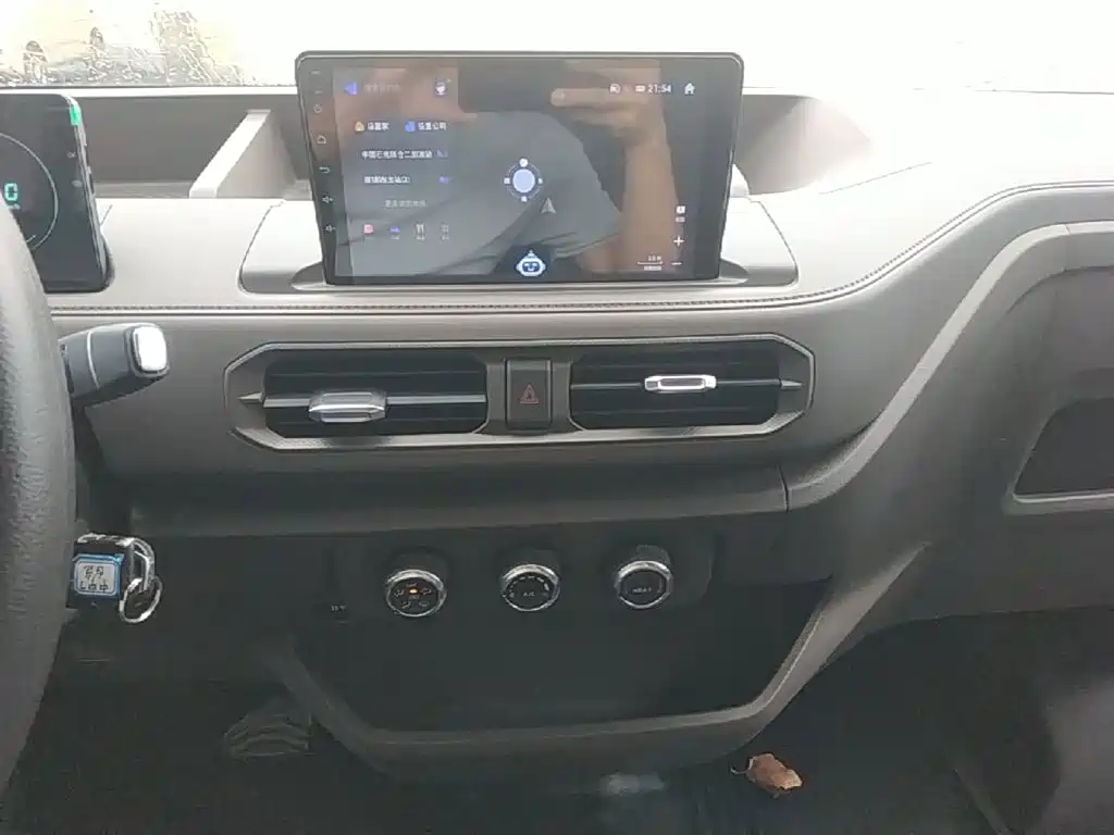 Jiangling E-Fushun 2025 2025 Clear Window Version 53.58kWh Medium Wheelbase Medium Roof