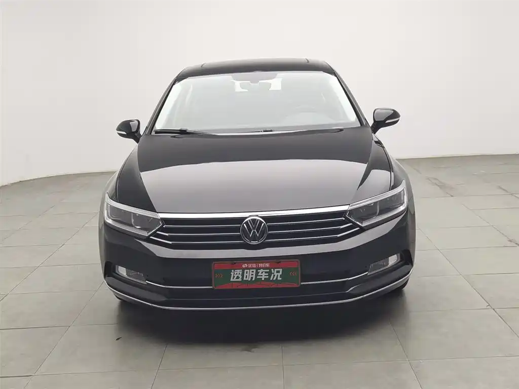 Volkswagen Magotan 2018 Facelift 330TSI DSG Luxury фото 3