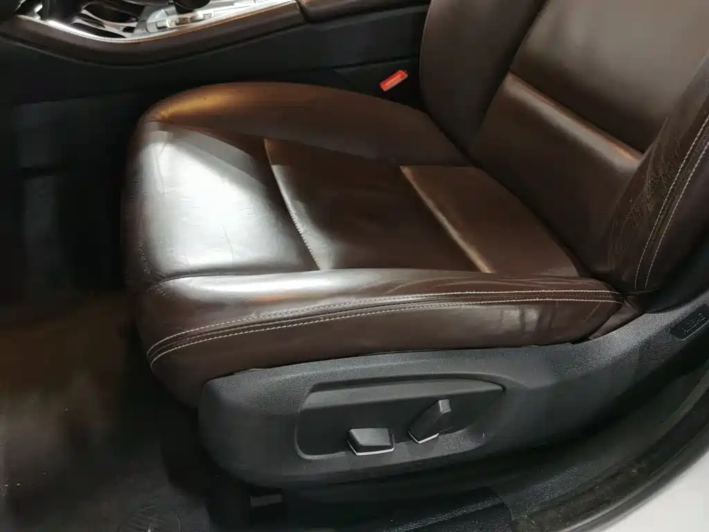 BMW 5 Series 2014 525Li Luxury Design Package фото 20
