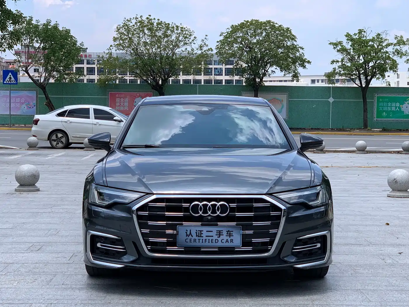 Фото 2 - Audi A6L