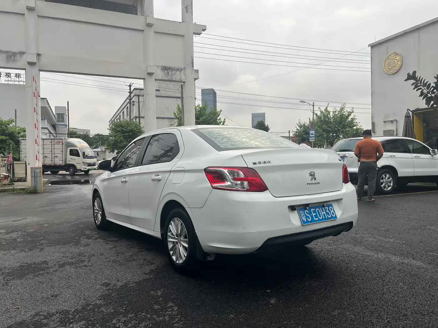 Peugeot 301 2014 1.6L Automatic Luxury Edition фото 7