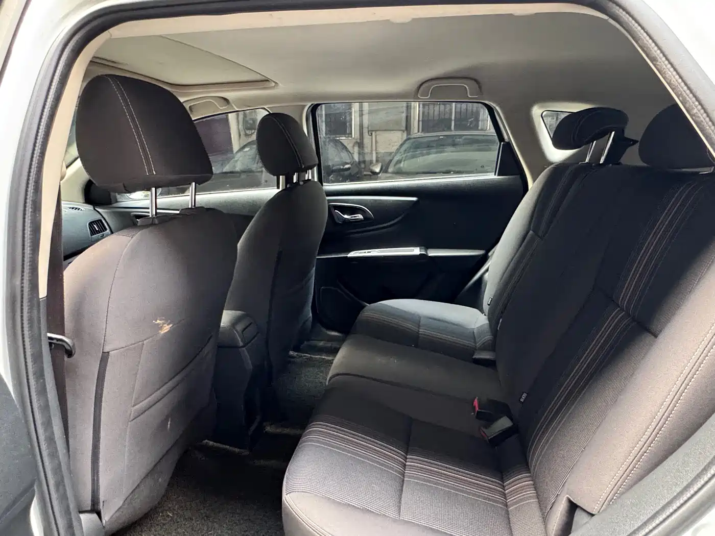 Dongfeng Aeolus Dongfeng Fengshen AX3 2016 2016 1.5L Automatic Premium Cool Edition