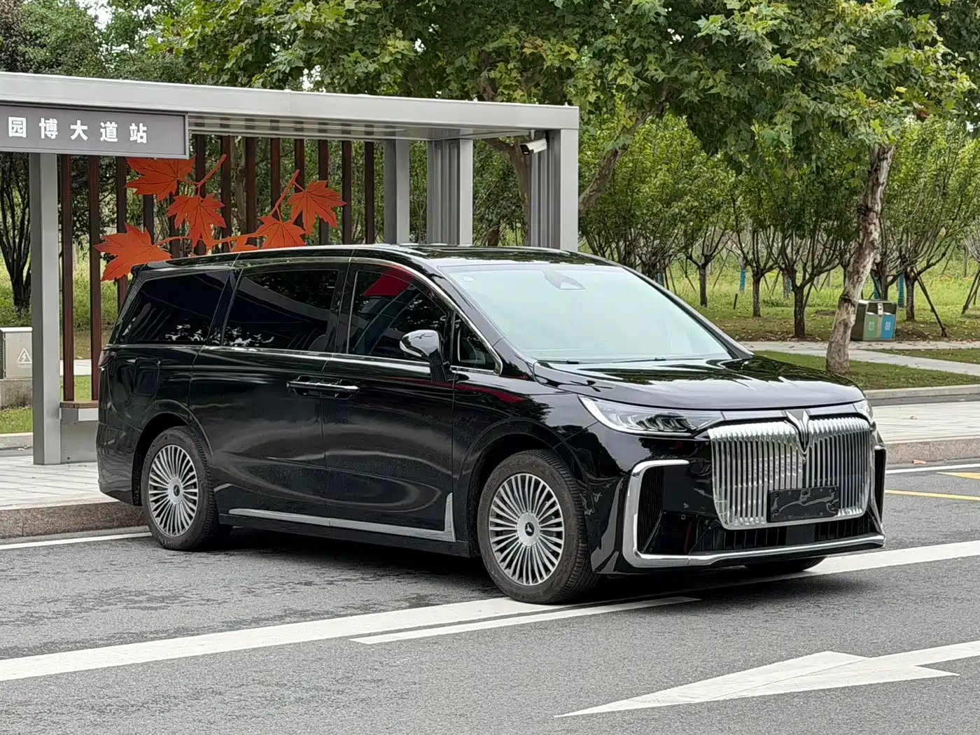 Voyah Dreamer 2026 2025 PHEV AWD Excellent Kunpeng Edition