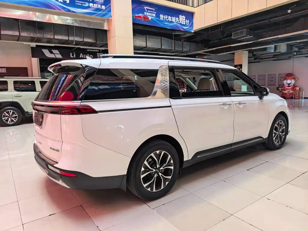Kia Carnival 2022 2021 2.0T Flagship Edition