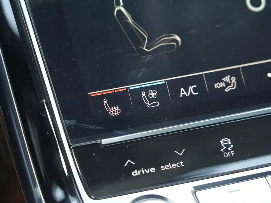 Audi A8 2019 Facelift Plus A8L 50 TFSI quattro Luxury фото 10