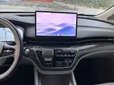 Фото 25 - Roewe iMAX8 EV