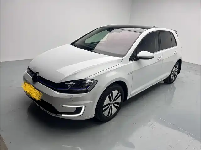 VOLKSWAGEN GOLF*PURE ELECTRICITY