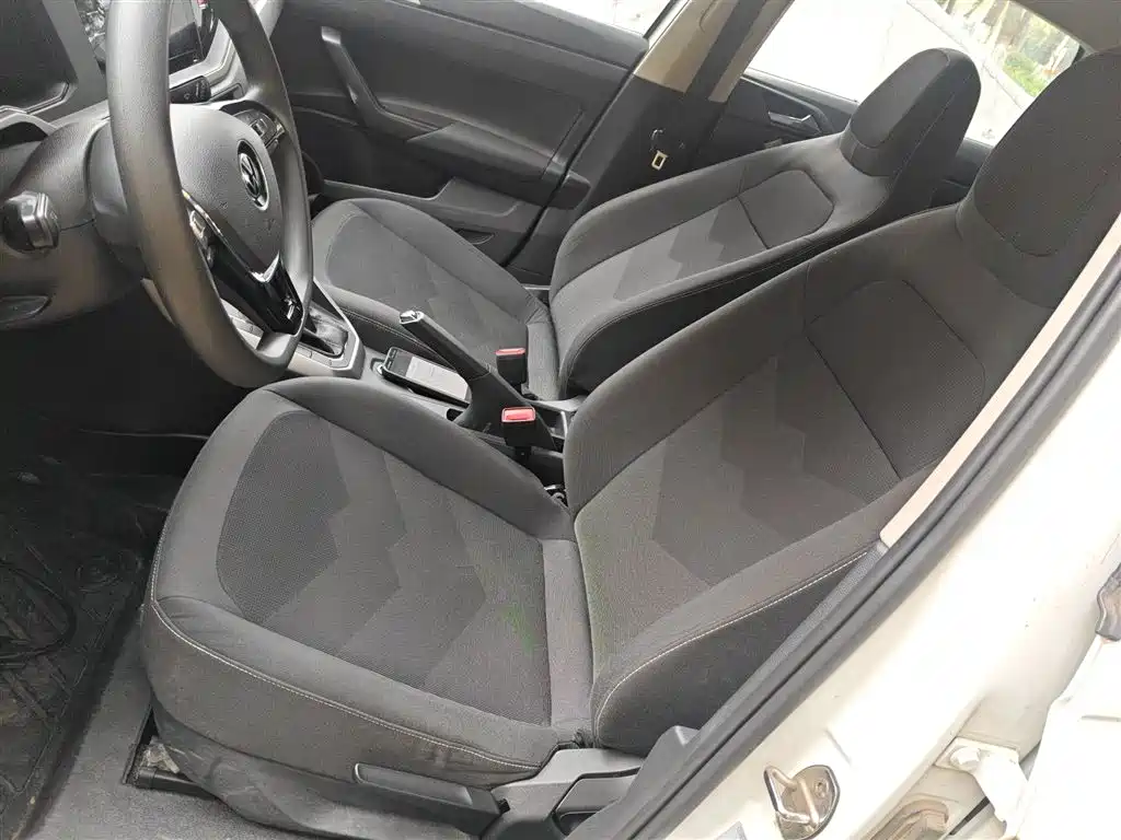 Volkswagen Polo 2023 Facelift Plus 1.5L Auto Joyful Living Edition фото 15