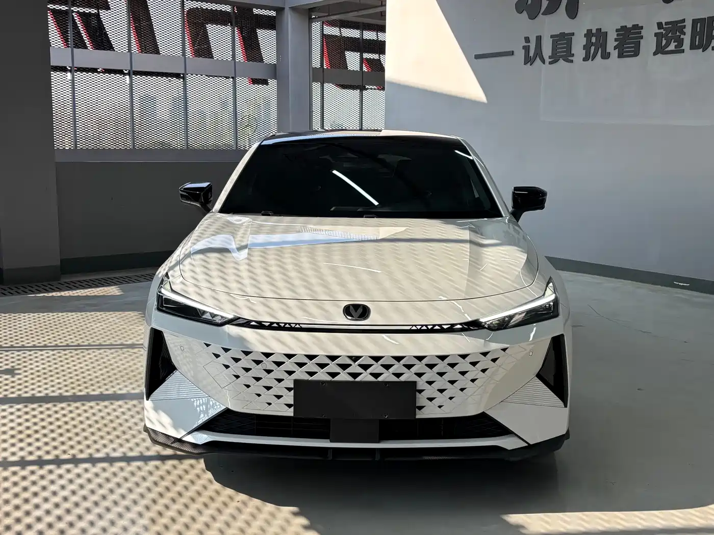 CHANGAN UNI V SMART IDD