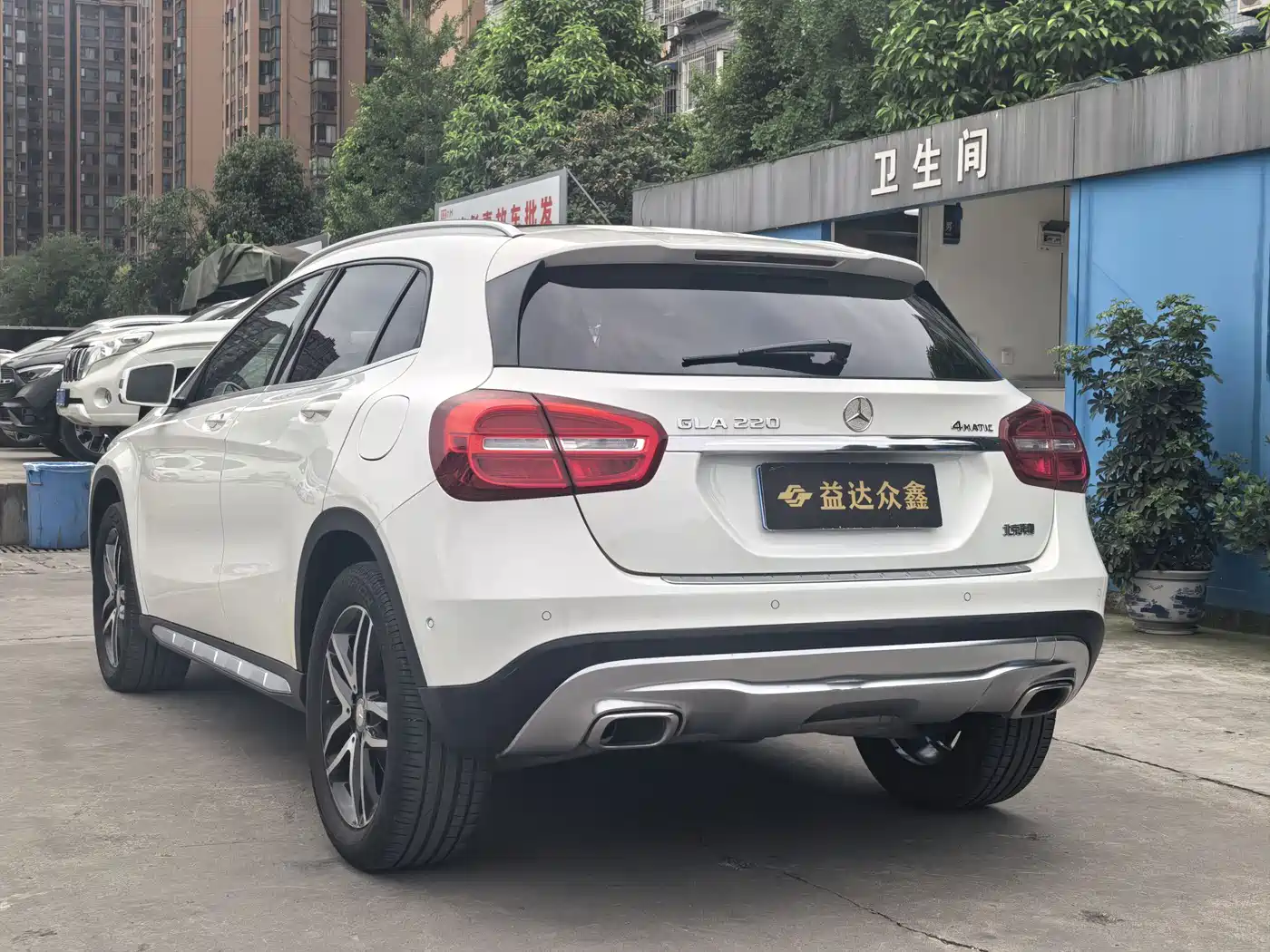 Mercedes-Benz GLA 2017 GLA 220 4MATIC Fashion фото 5