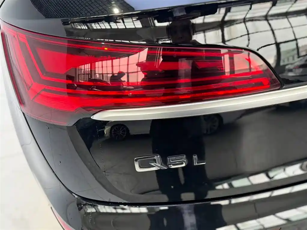 Audi Q5L 2023 40T Fashion Elegance фото 10