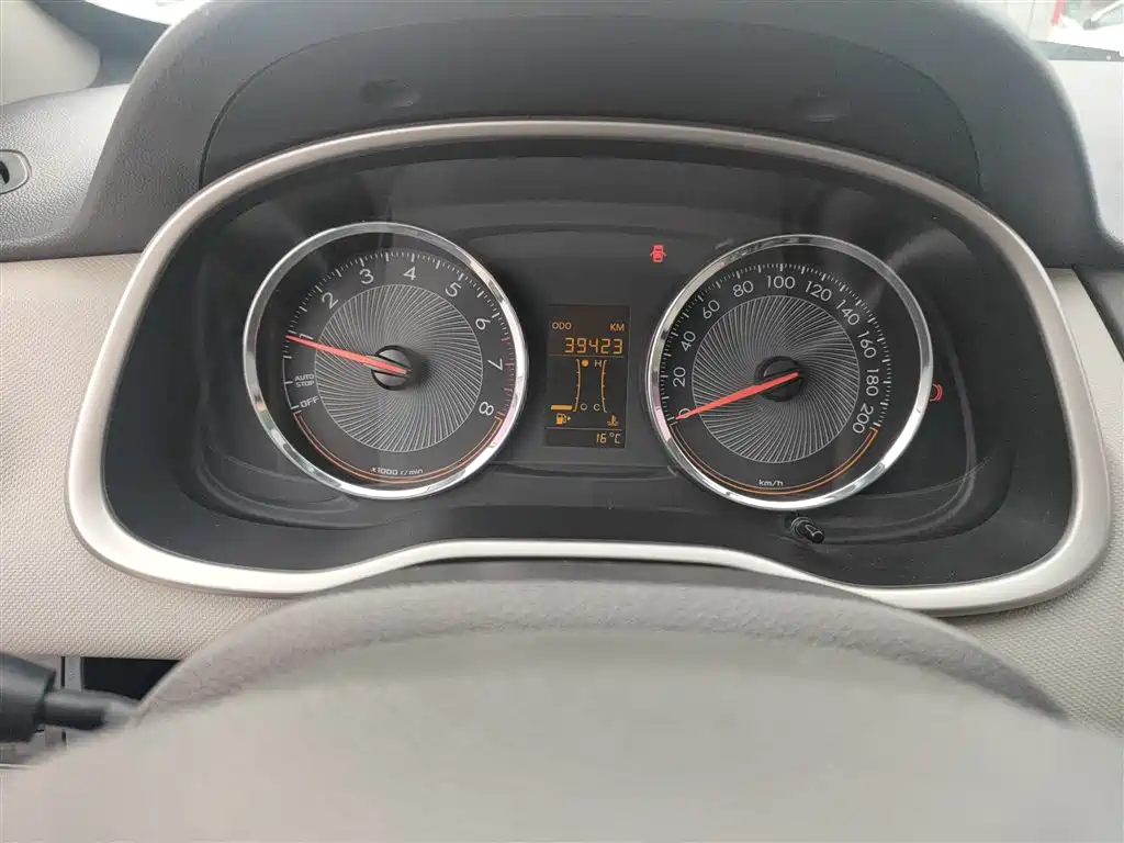 Chevrolet Sail 2015 Sail 3 1.5L Manual Ideal Sunroof Edition фото 12