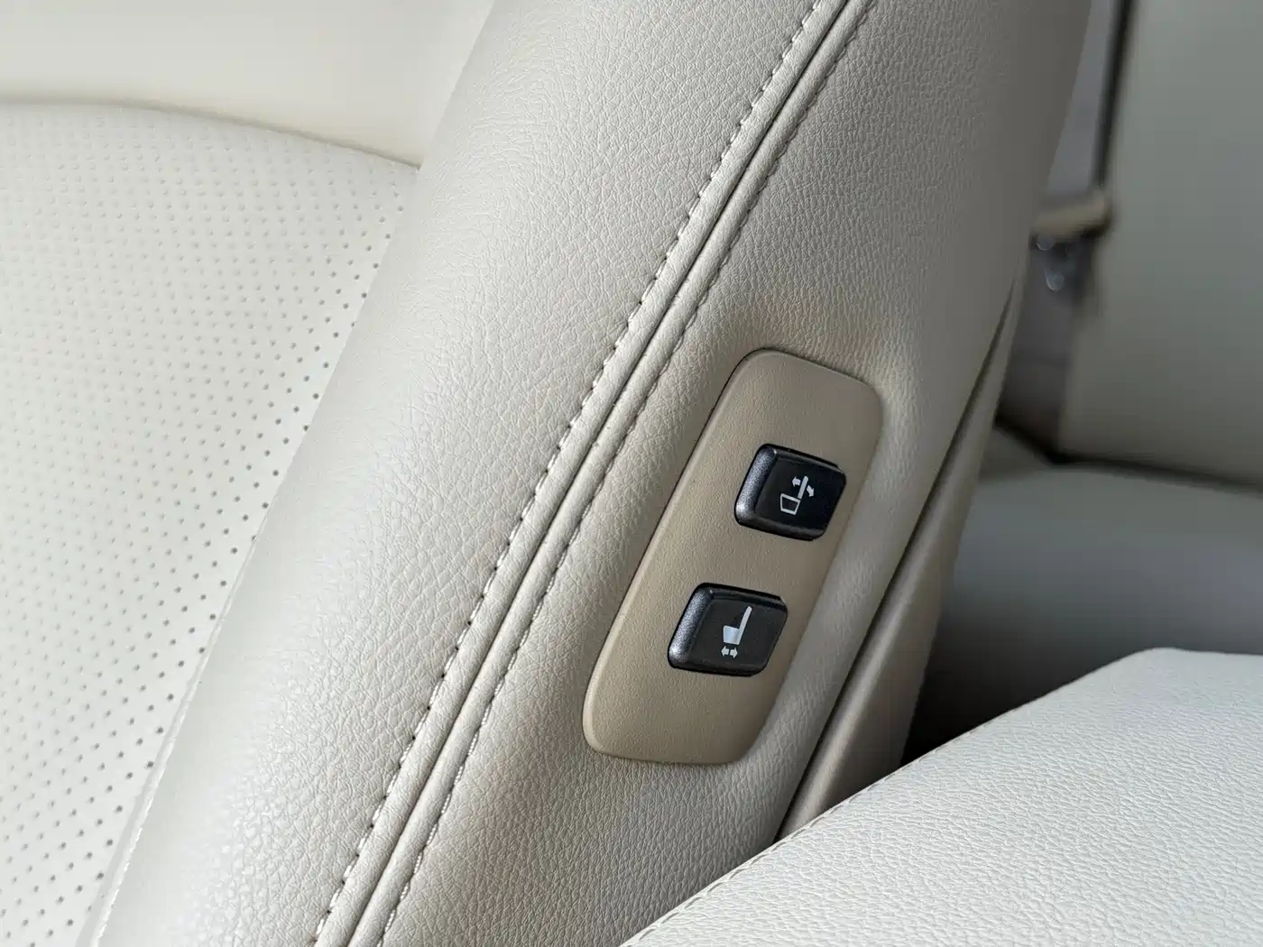 Lexus ES 2010 350 Luxury Edition фото 20