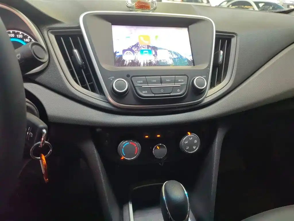Chevrolet Cavalier 2019 320 Automatic Joy Edition фото 13