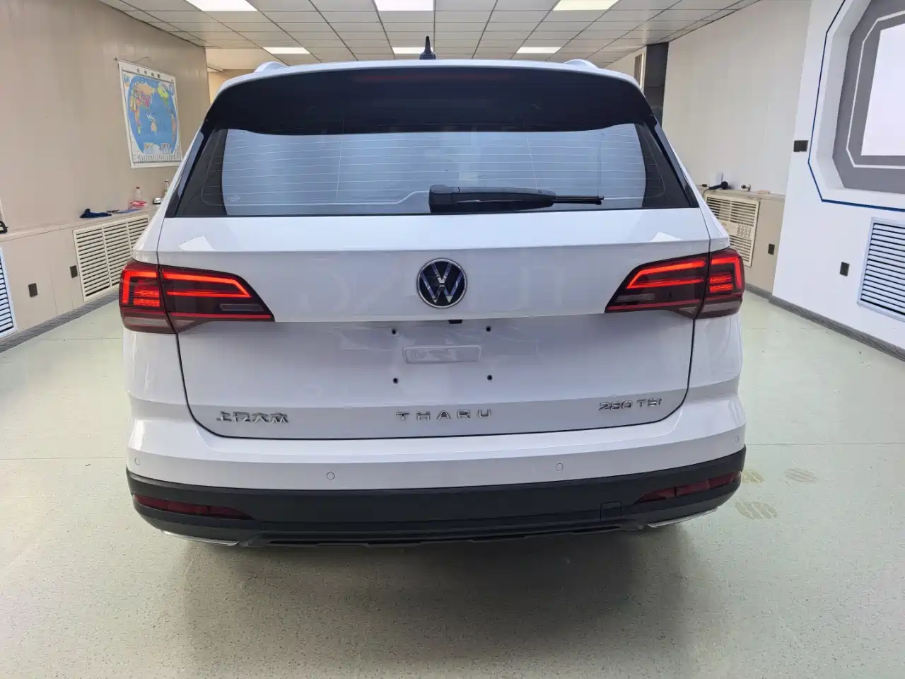 Volkswagen Tharu 2022 280TSI FWD Luxury Edition фото 5