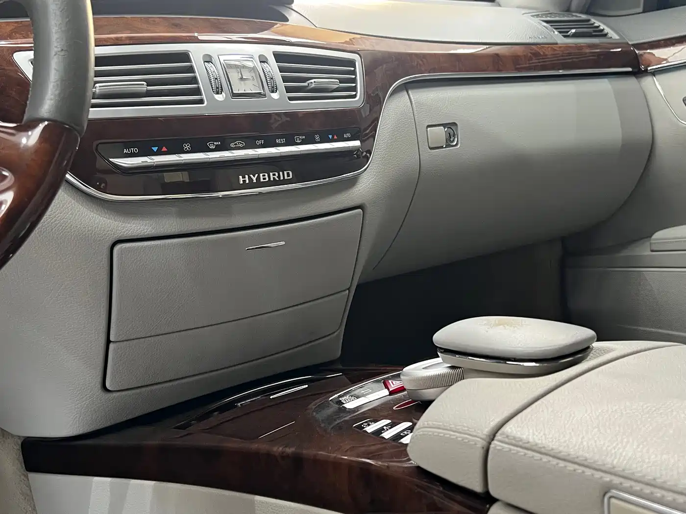 Mercedes-Benz S-Class 2010 Model S 400 L HYBRID фото 22