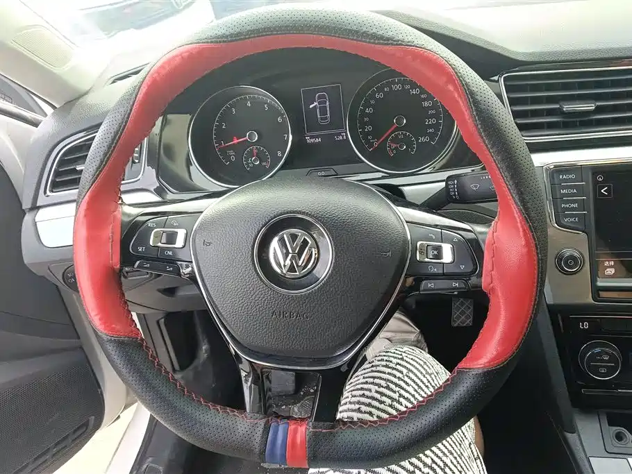 Volkswagen Lamando 2018 280TSI DSG Comfort Edition фото 15