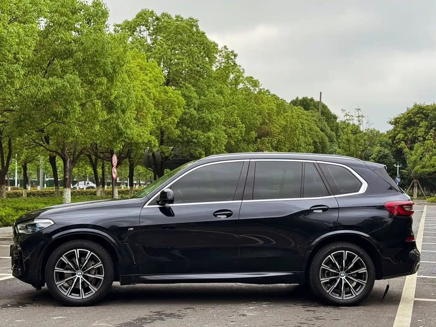 BMW X5 (Import) 2019 xDrive40i M Sport Package фото 4