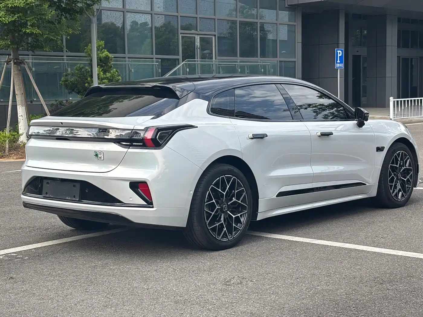 ZEEKR 001 2025 2025 WE Edition 100kWh RWD
