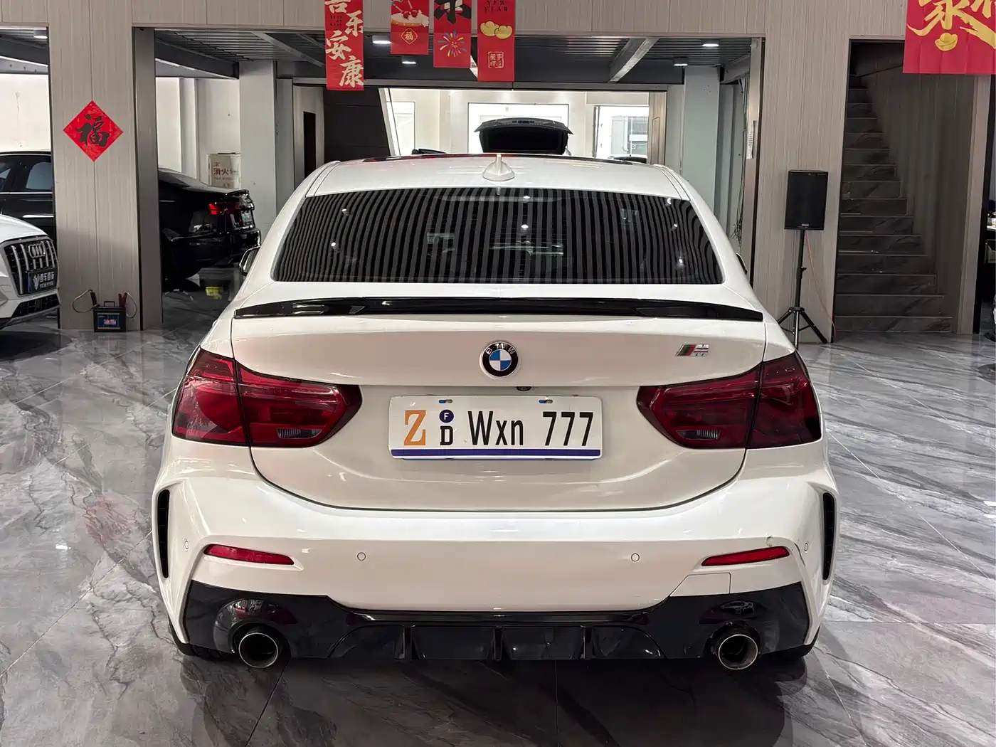BMW 1 Series 2019 118i M Sport Package фото 33