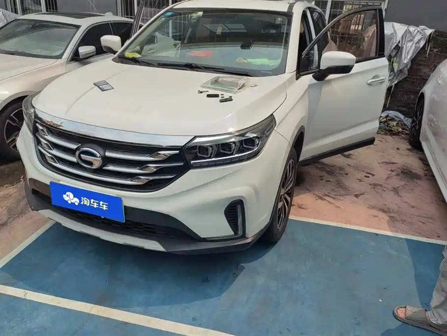 GAC TRUMPCHI GS4 NEW ENERGY
