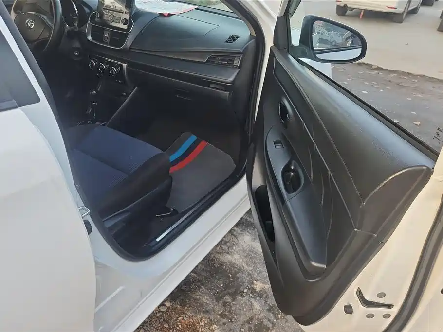 Toyota YARiS L Zhi Xiang 2021 1.5L CVT Leading Edition фото 8