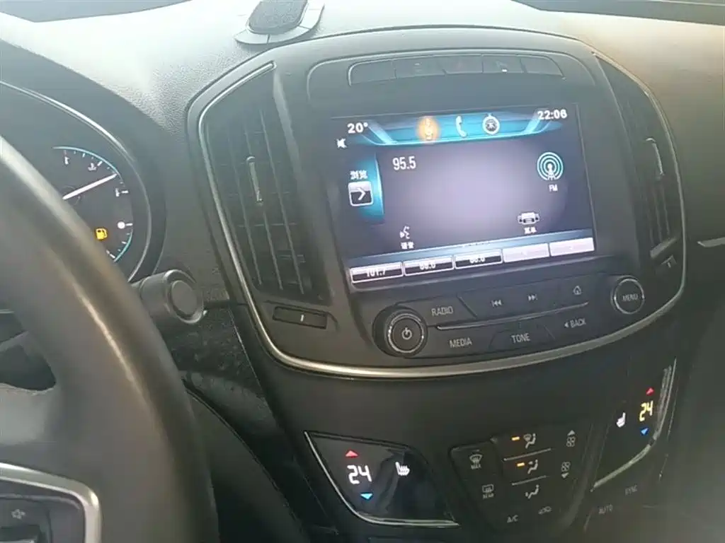 Buick Regal 2015 1.6T Elite Tech Edition фото 13