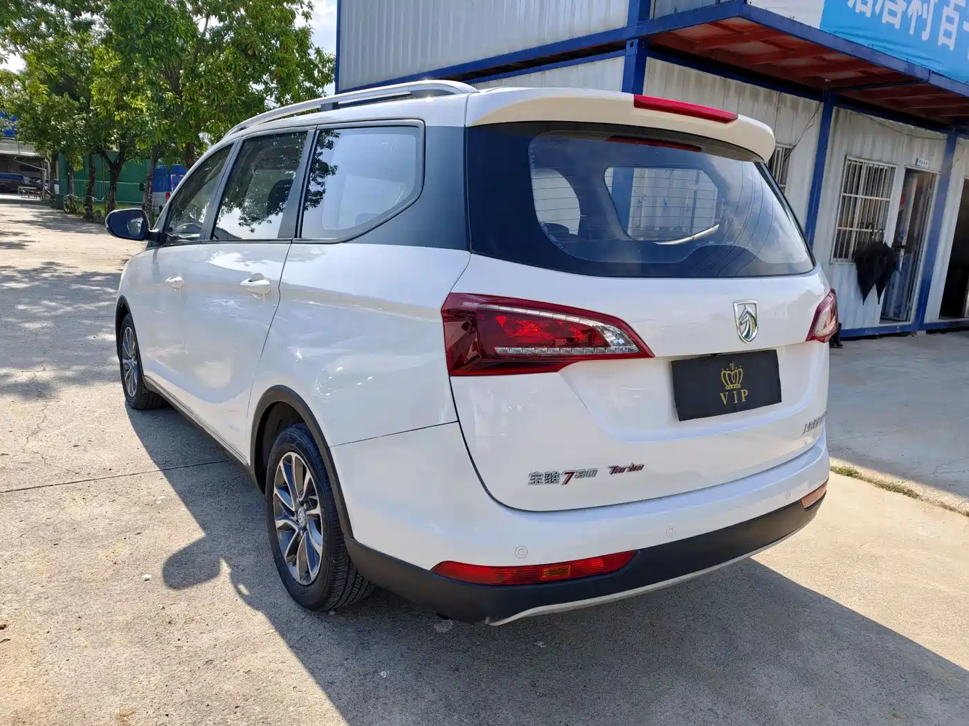 Baojun 730 2020 2019 1.5T CVT Fashion Edition 7-Seater China VI