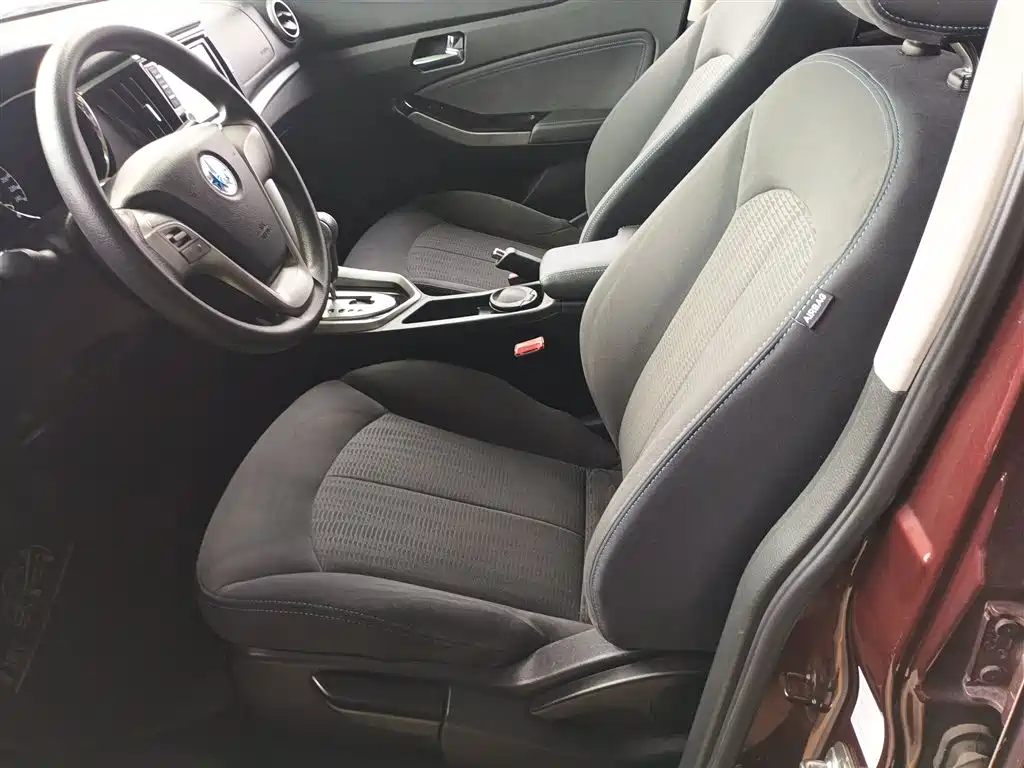 Venucia T70 2017 2016 2.0L CVT Rui Qu Edition