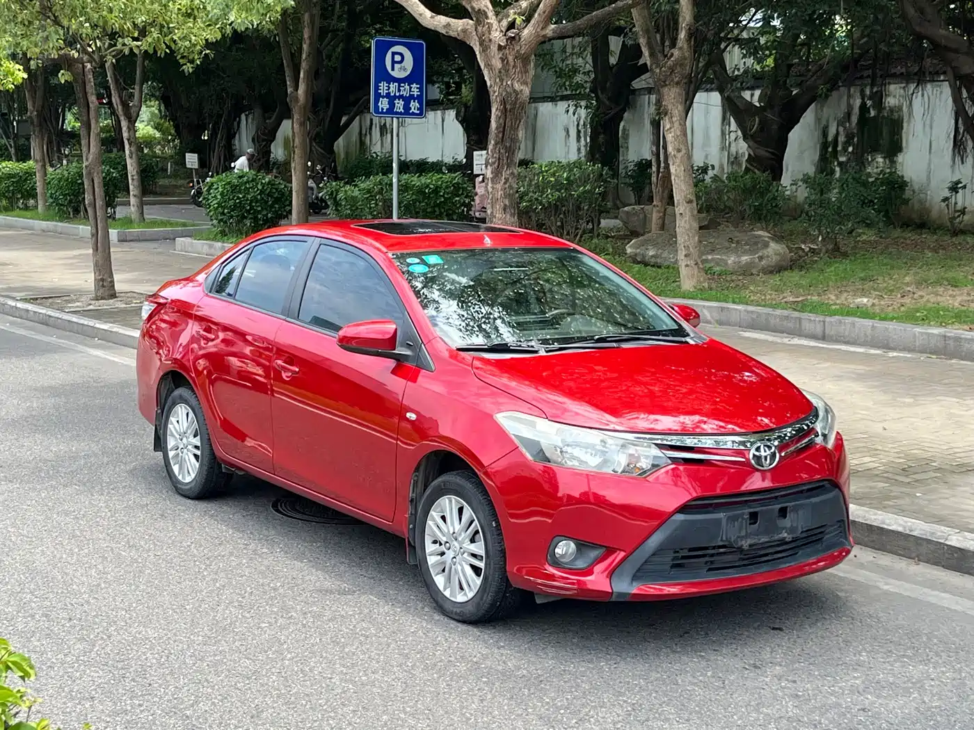 Toyota Vios 2014 1.5L Automatic Smart Enjoyment Edition фото 3