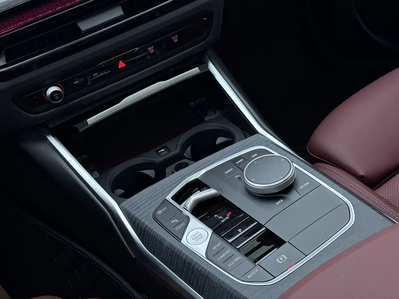 BMW 3 Series 2025 325Li M Sport Package фото 12