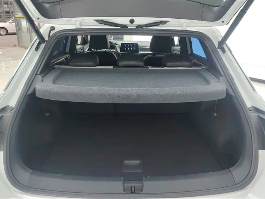 Volkswagen T-ROC 2024 300TSI DSG 2WD Morning Light Edition фото 4