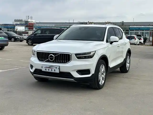 volvo xc40