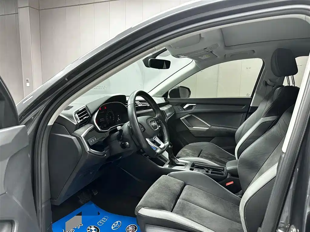 Audi Q3 2022 35 TFSI Fashion Dynamic фото 10