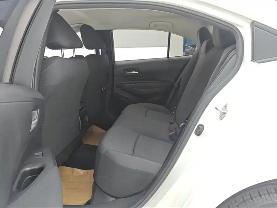 Toyota Corolla 2019 1.2T S-CVT GL Pioneer Edition фото 11